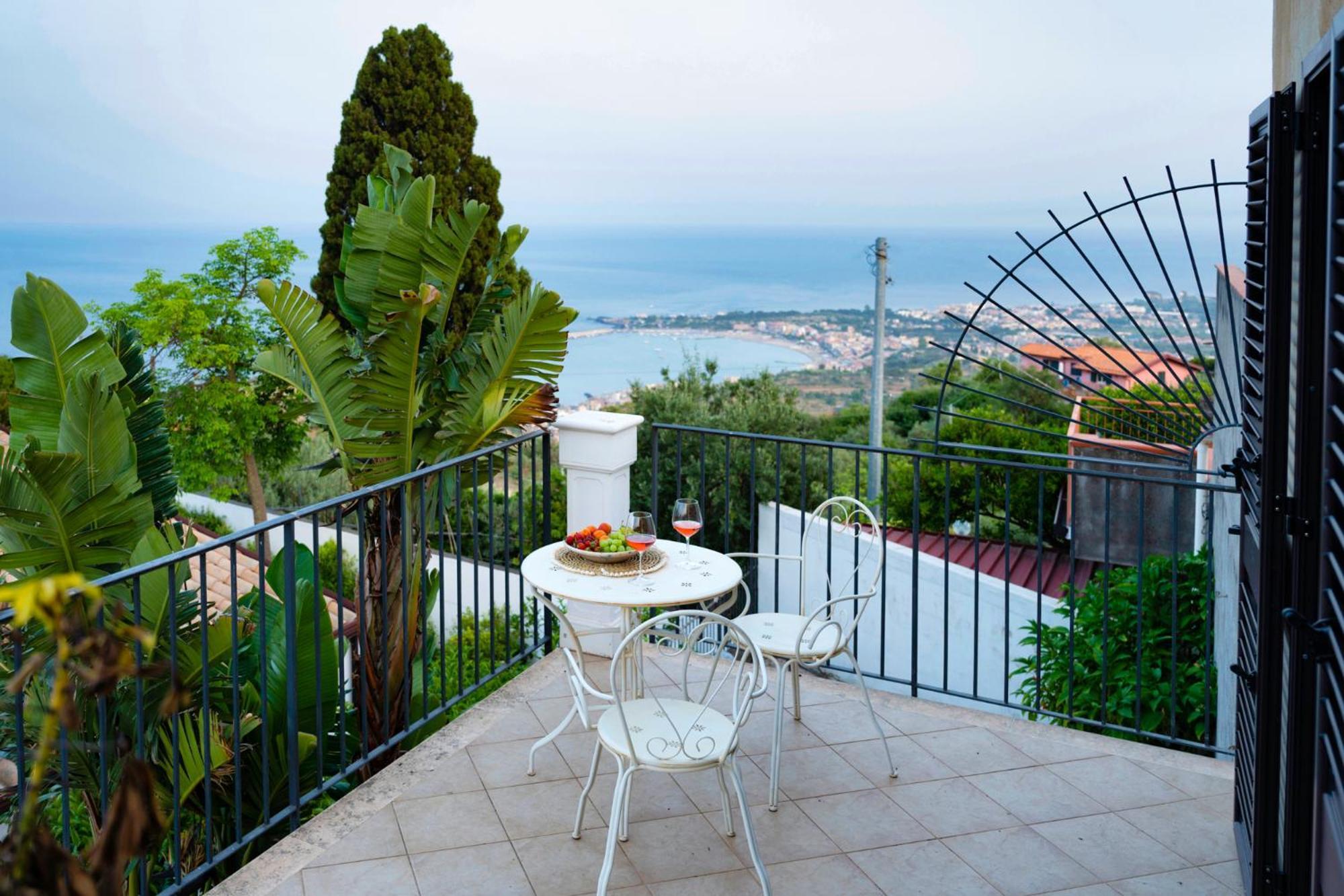 Casa Mathea Villa Taormina Buitenkant foto