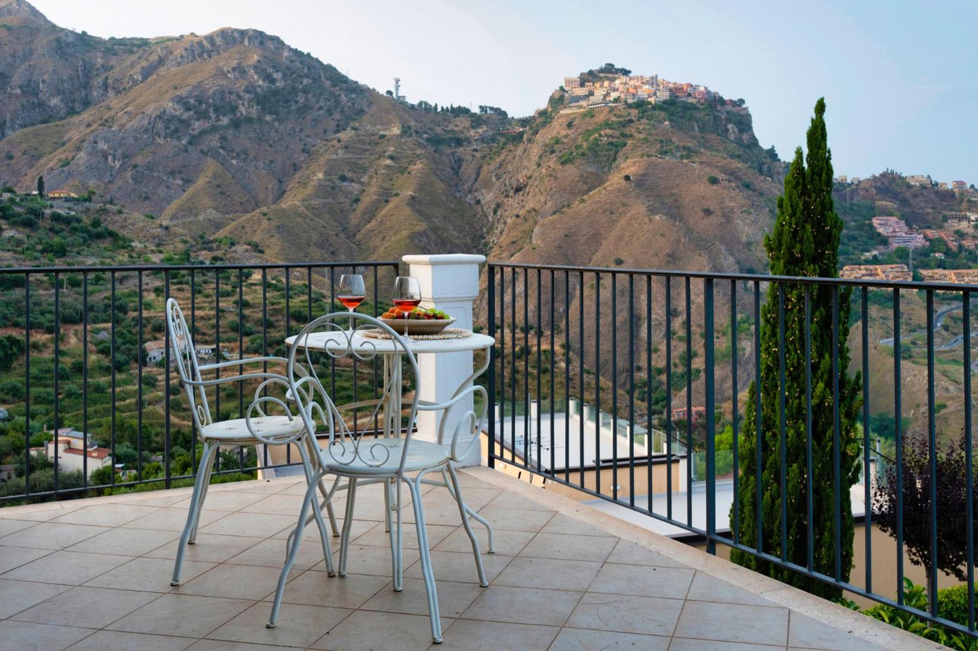 Casa Mathea Villa Taormina Buitenkant foto