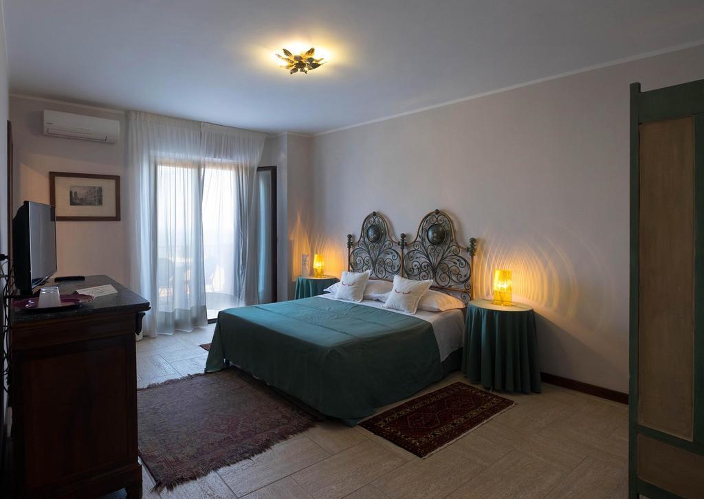 Casa Mathea Villa Taormina Buitenkant foto